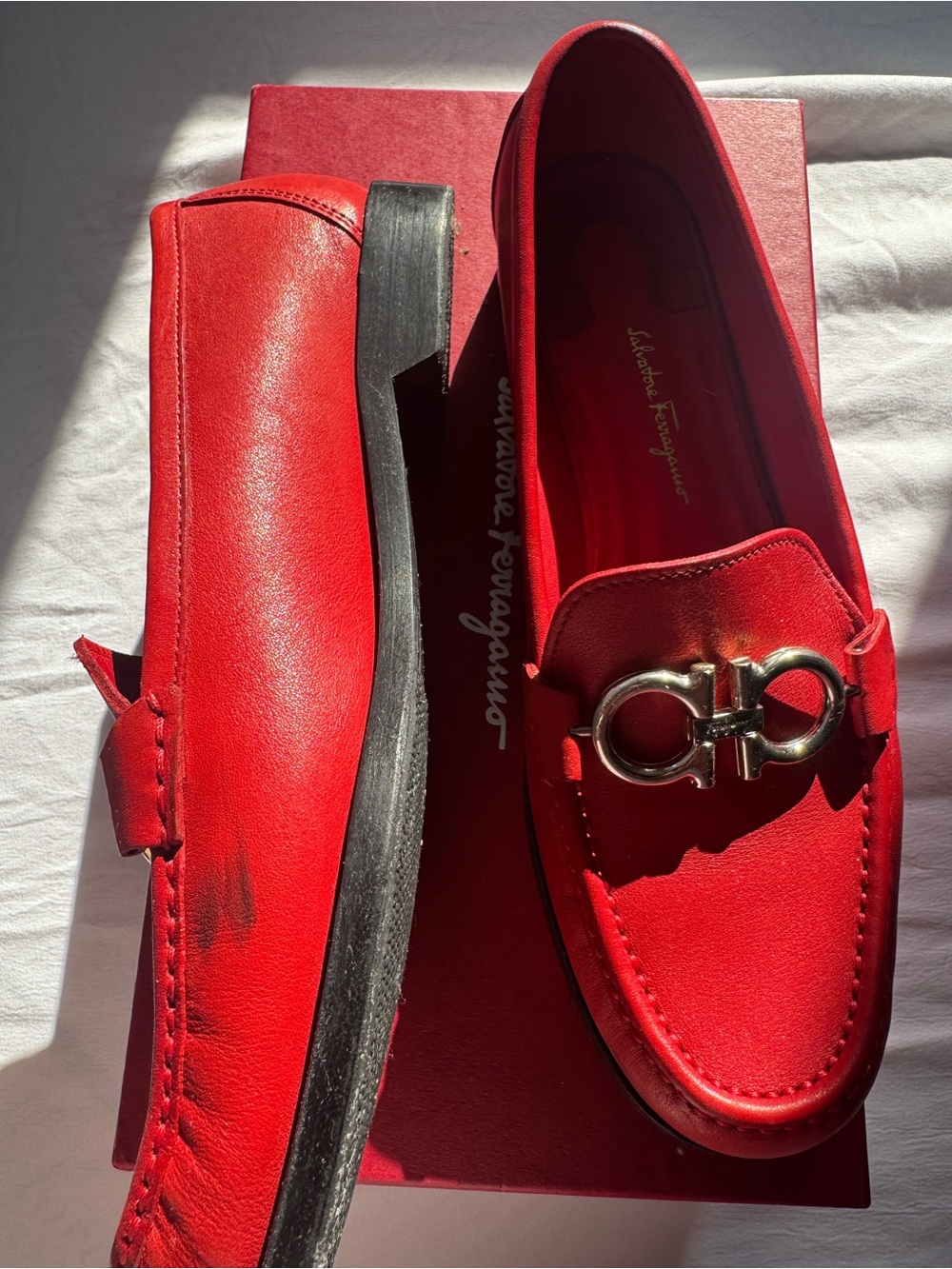 Salvatore Ferragamo Red Leather Vara Bit Loafers with Gold Hardware - Picture 3 of 11